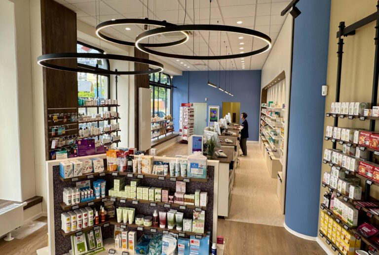 Offizin der Moritz Apotheke Limbach-Oberfrohna nach dem Umbau